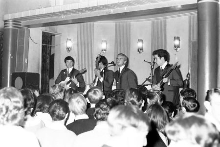 Billy Thorpe and Aztecs - Katoomba.jpg