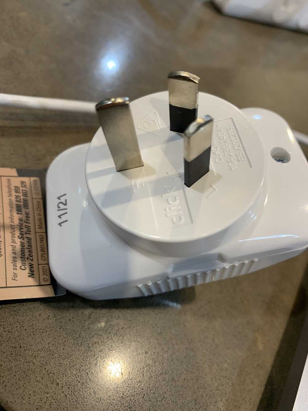 plug1.jpg