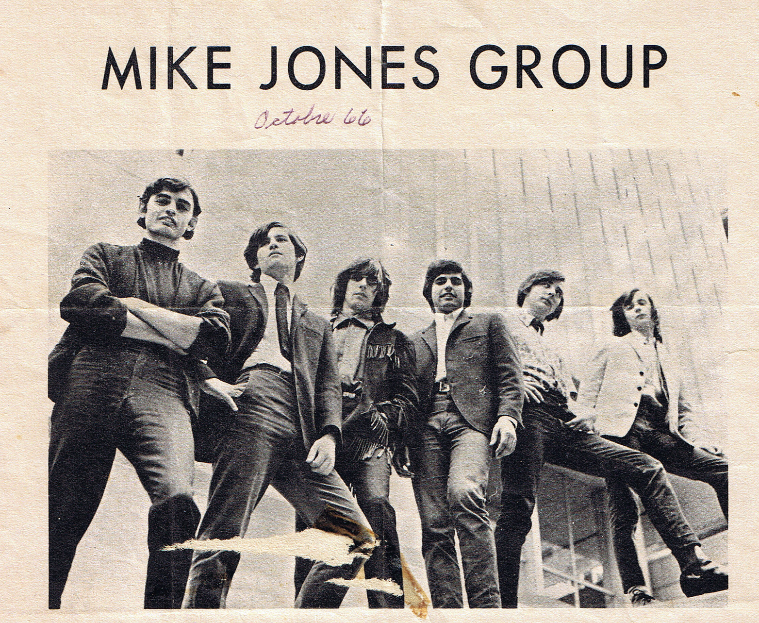 MikeJonesGroupPhoto.jpg